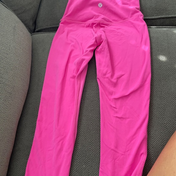 Lululemon cropped size 0 legging - Picture 2 of 4